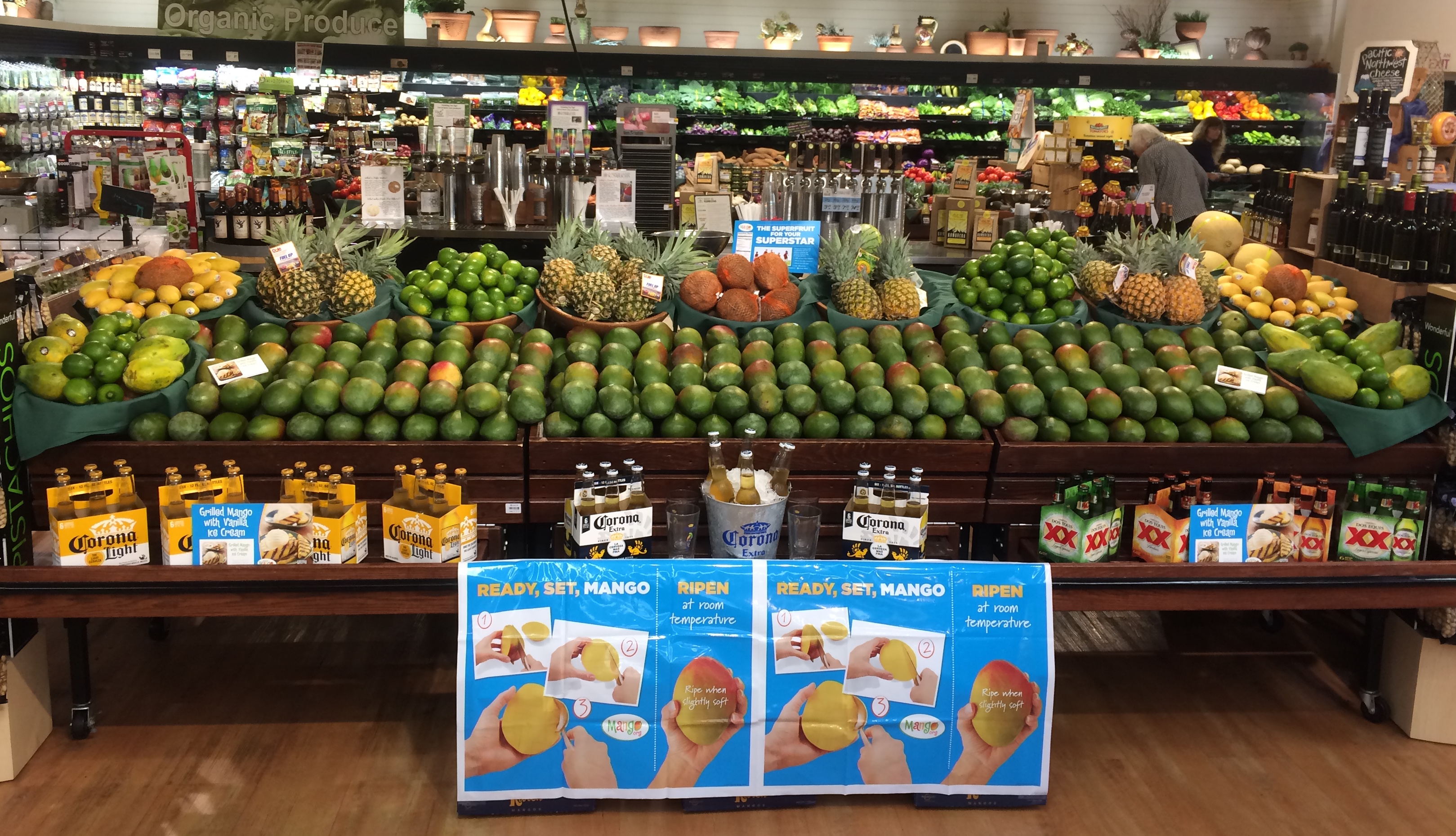 Mango Mania Display Contest 2017