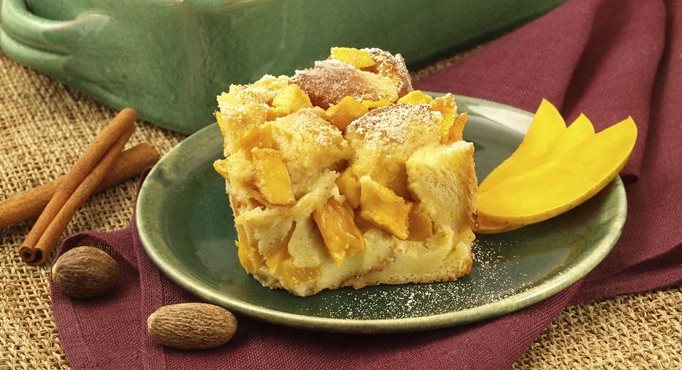 Budín de pan de mango al brandy