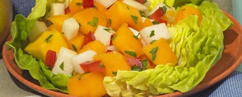 Fiesta Fresh Mango Salad