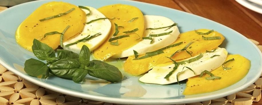 Ensalada Caprese De Mango