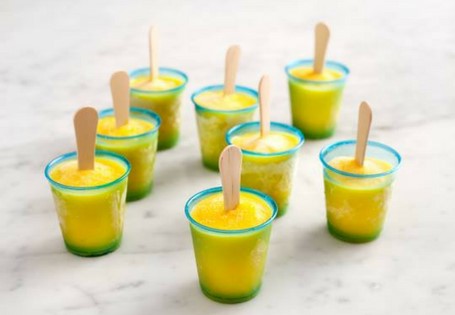 Summer mango recipes -Homemade mango lime popsicles for summer