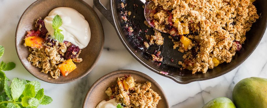 Mango Berry Breakfast Crisp