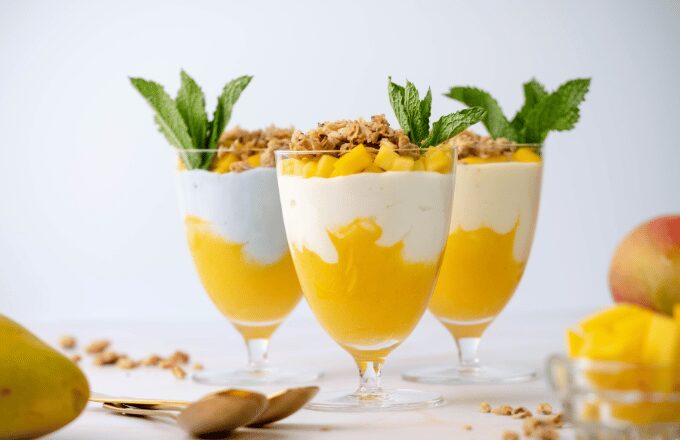 Mango Yogurt Parfaits 