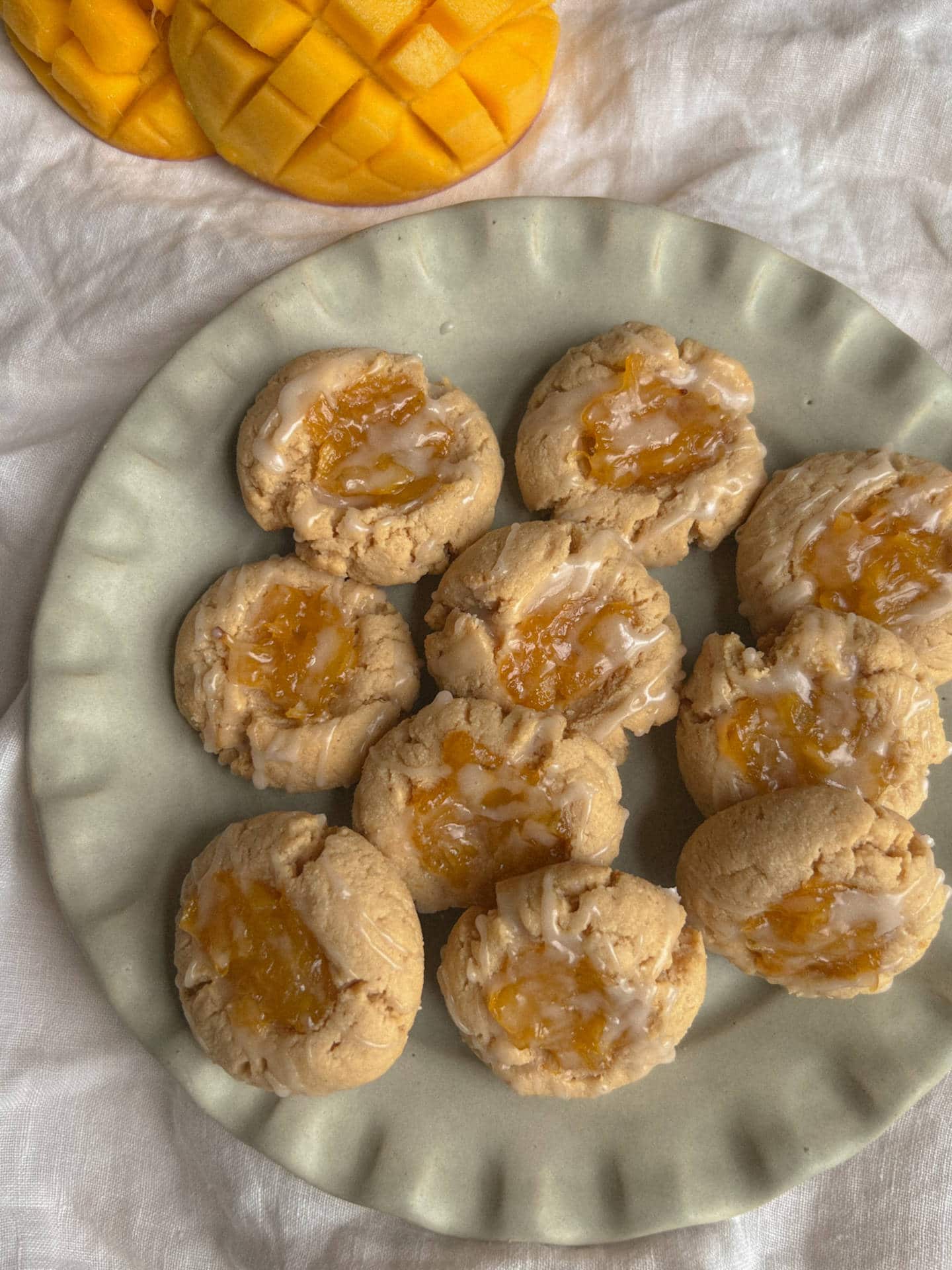 Galletas de mermelada de mango con huella digital 