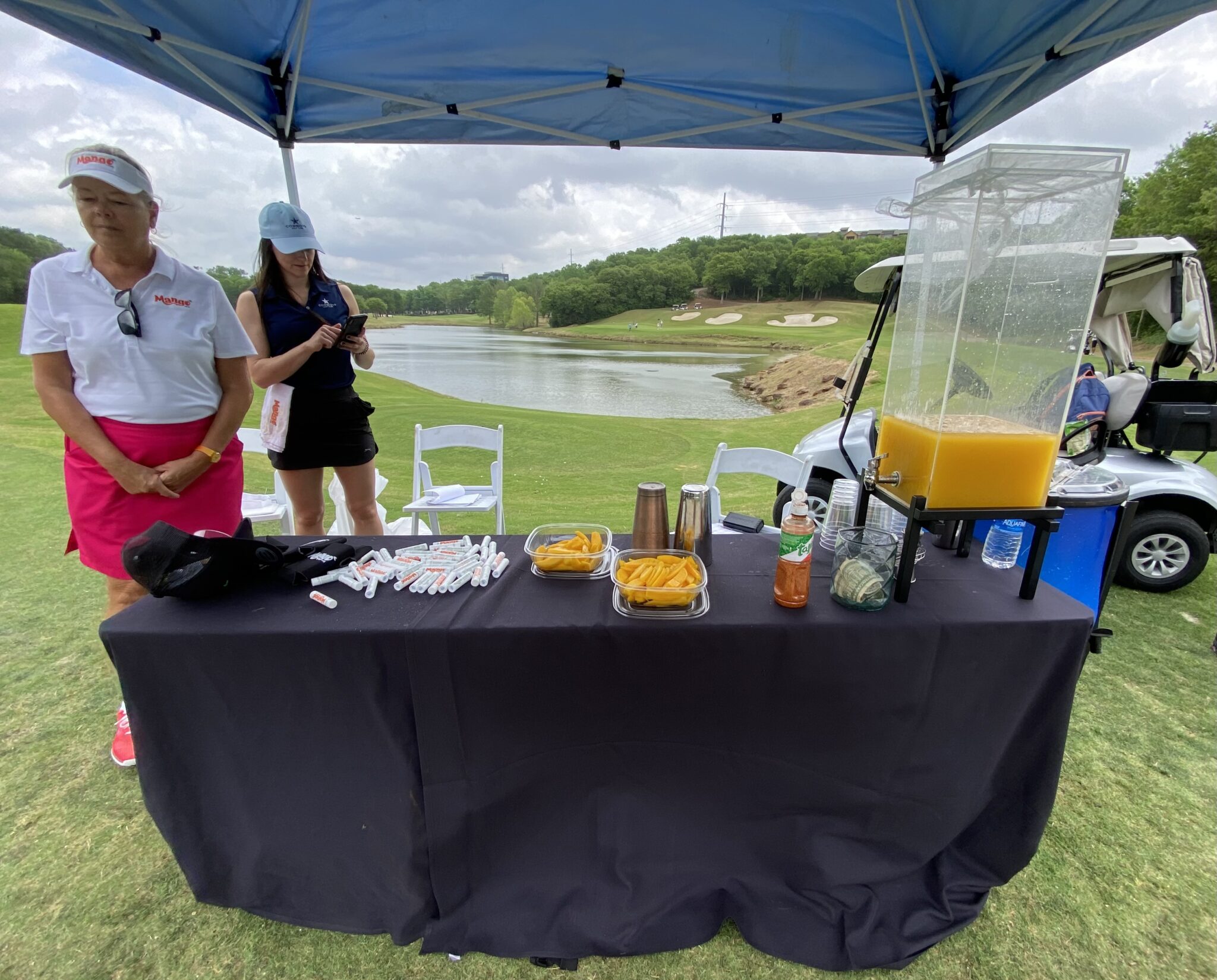 Mango Golf Pop-Up Booth