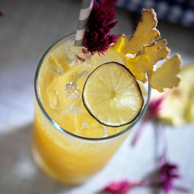 Fall is here and so are cooler temperatures, but the heat isn't gone yet! Try our Heat in the Fall Mango Mocktail.
Recipe here: https://www.mango.org/recipes/heat-in-the-fall-mocktail/
.
.
#mango #mangos #AlwaysMangoSZN #mangodrink #mocktail #mocktails #fallrecipes