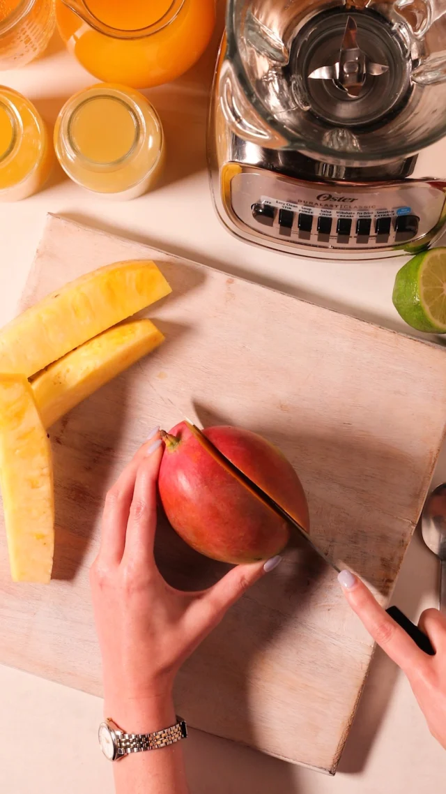 Let’s Mangooooo! And your watch party goes wild for Mangonadas and Mango Mocktails ⚽🔥

#mango #mocktail #mangodrink #gamedaydrinks #aestheticdrink